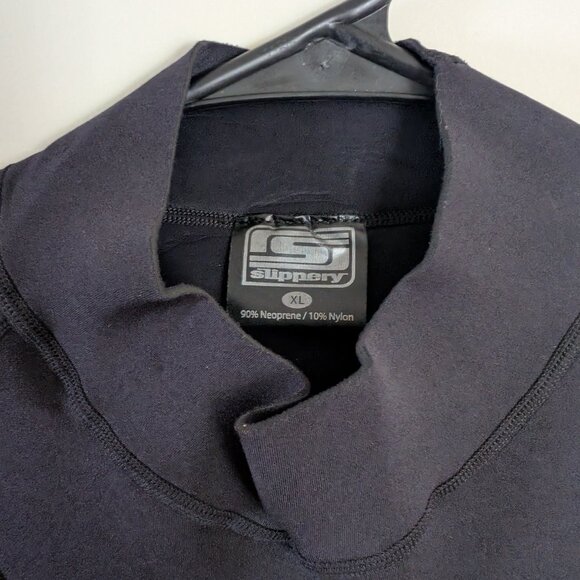 Slippery Rash Guard - Picture 2 of 3